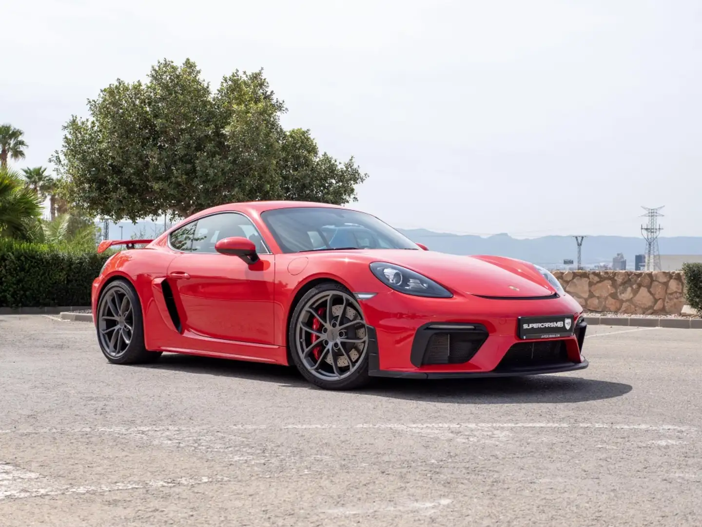 Porsche Cayman GT4 Rojo - 2