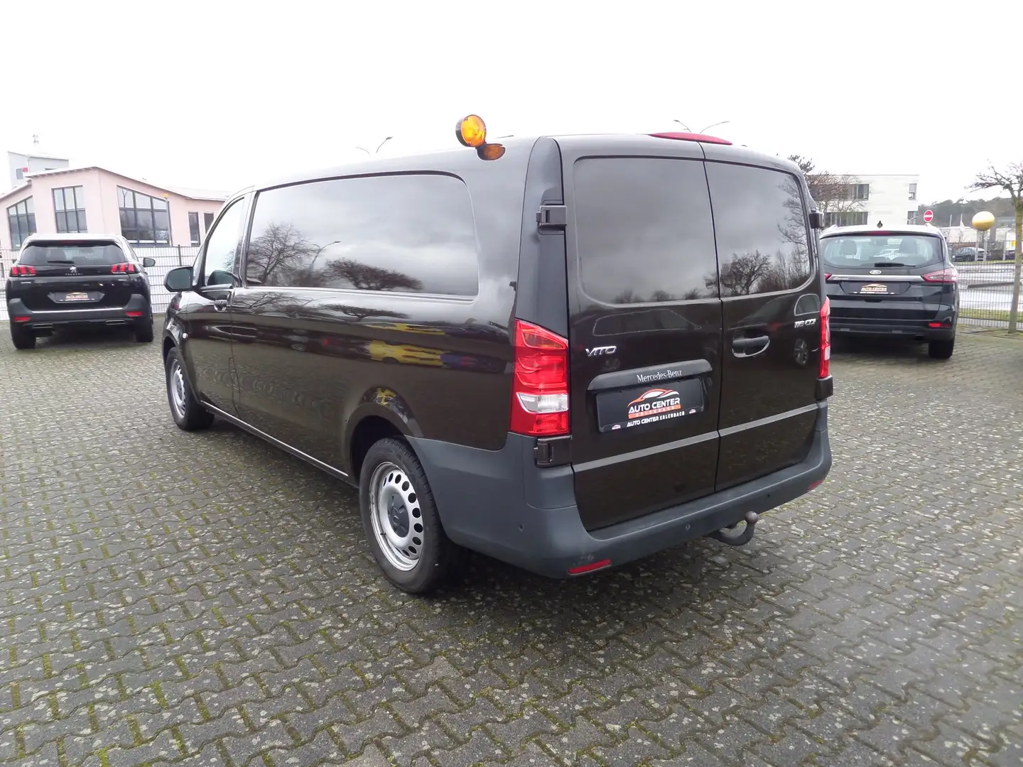 Mercedes-Benz Vito 116 cdi EXTRALANG+Sortimo+Standhzg+Klima+Cam+Navi Marrón - 2