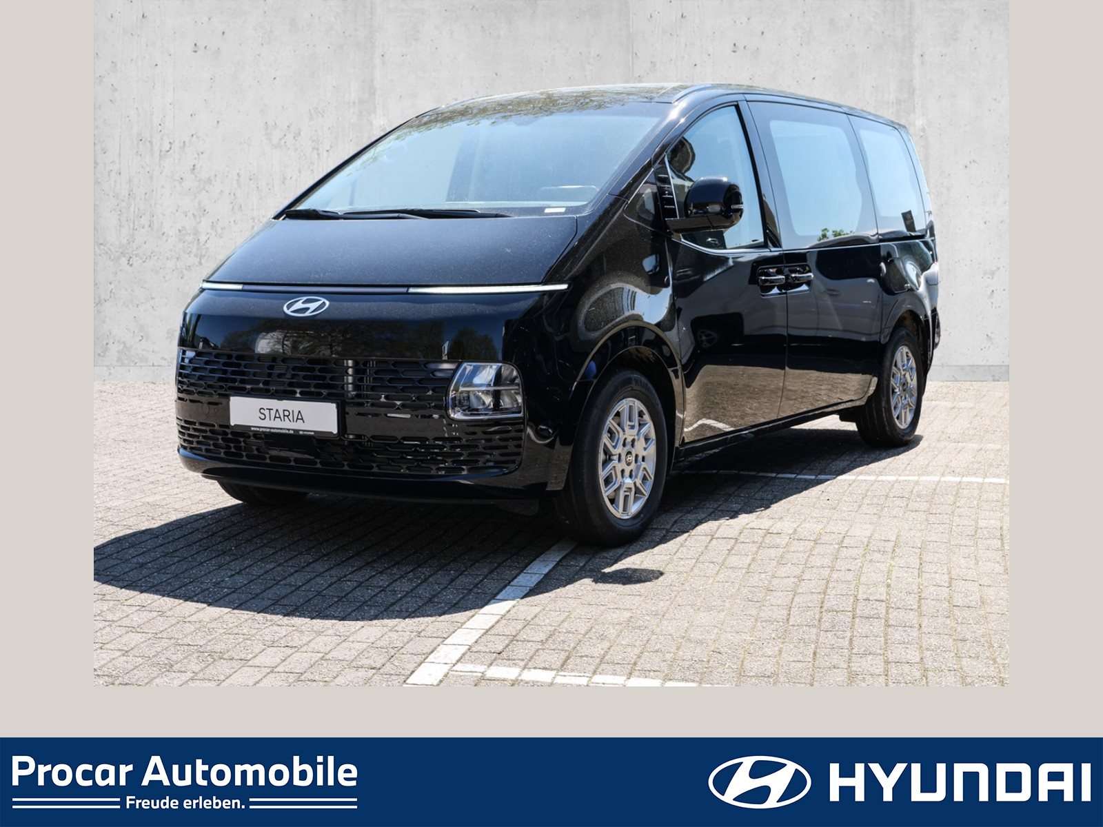 Second hand Hyundai Staria 2.2