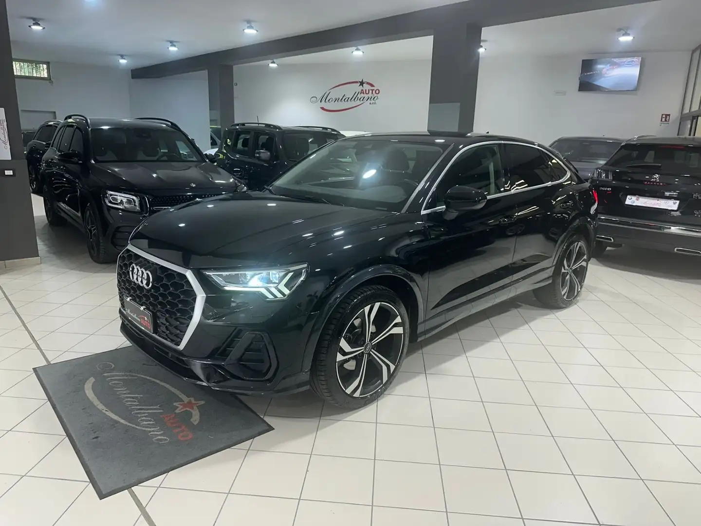 Audi Q3 Q3 SPB 35 TDI S tronic S line edition Zwart - 1