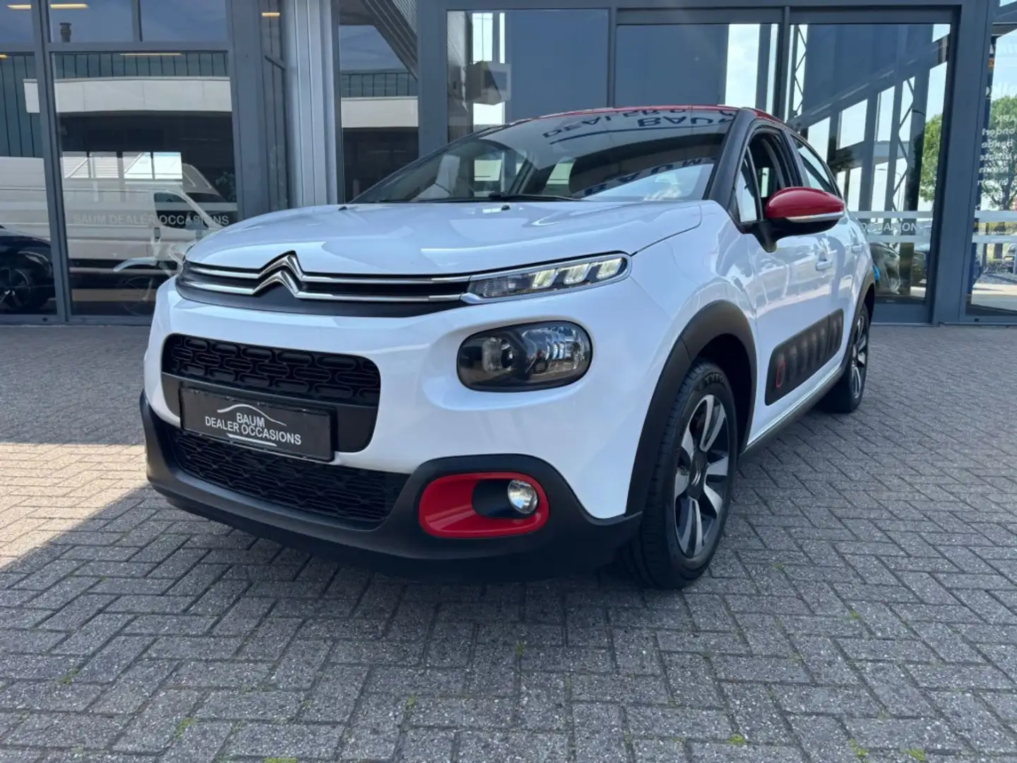 Citroen C3 1.2 PURETECH SHINE AIRCO CARPLAY CRUISE. Bianco - 2