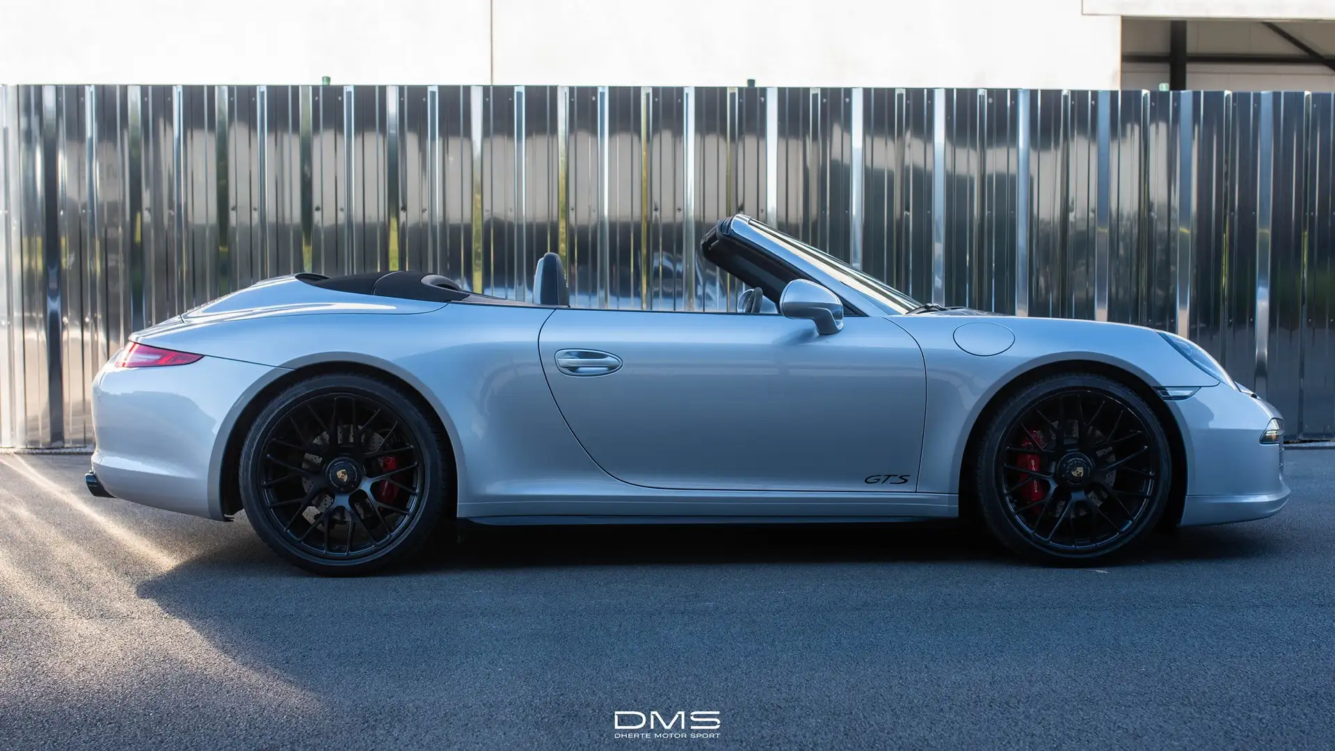 Porsche 911 Carrera 4 GTS Argent - 2