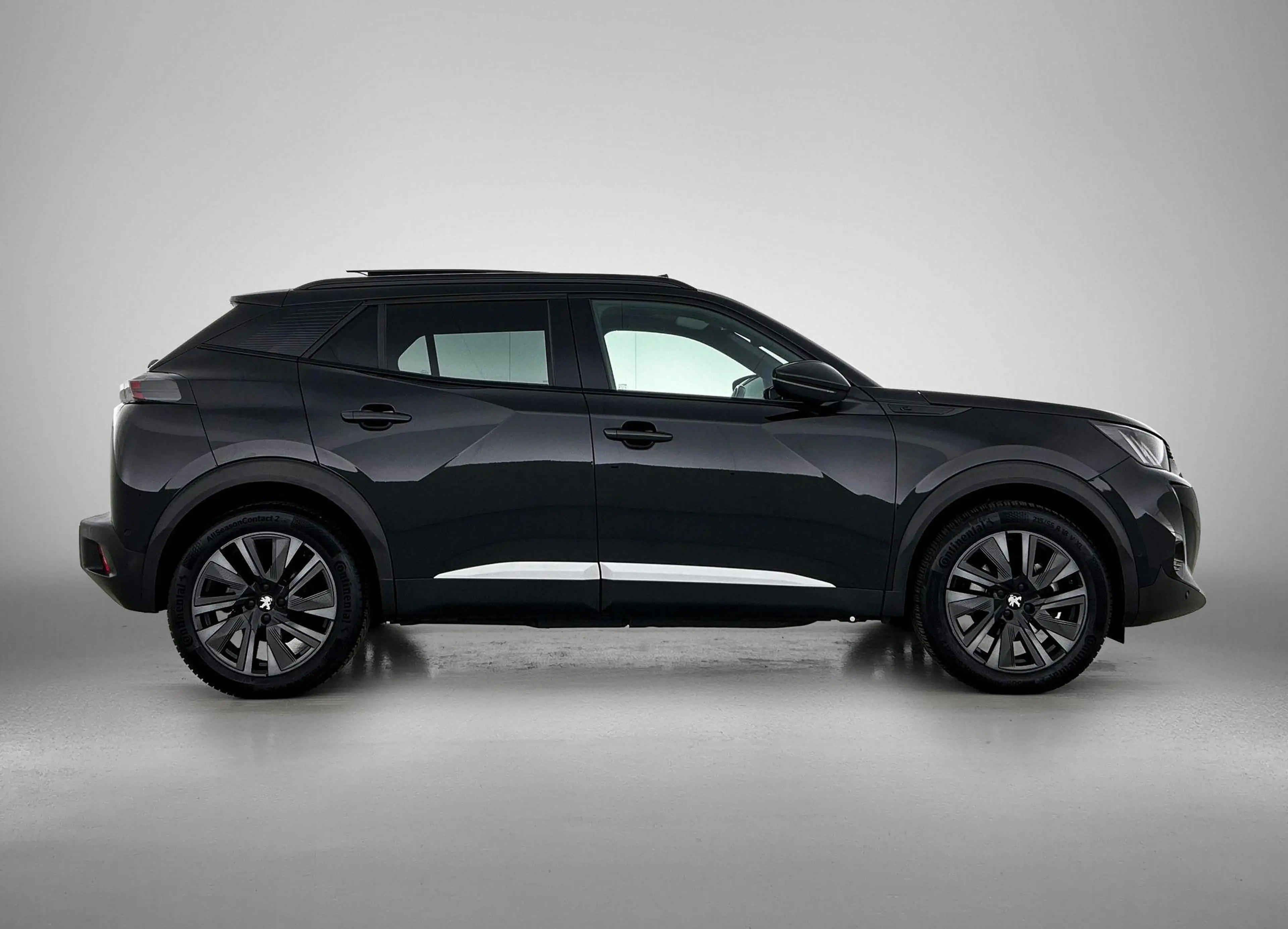 Peugeot e-2008 SUV EV GT Pack 50 kWh 136pk | Accu 92% | Navigatie — photo 8