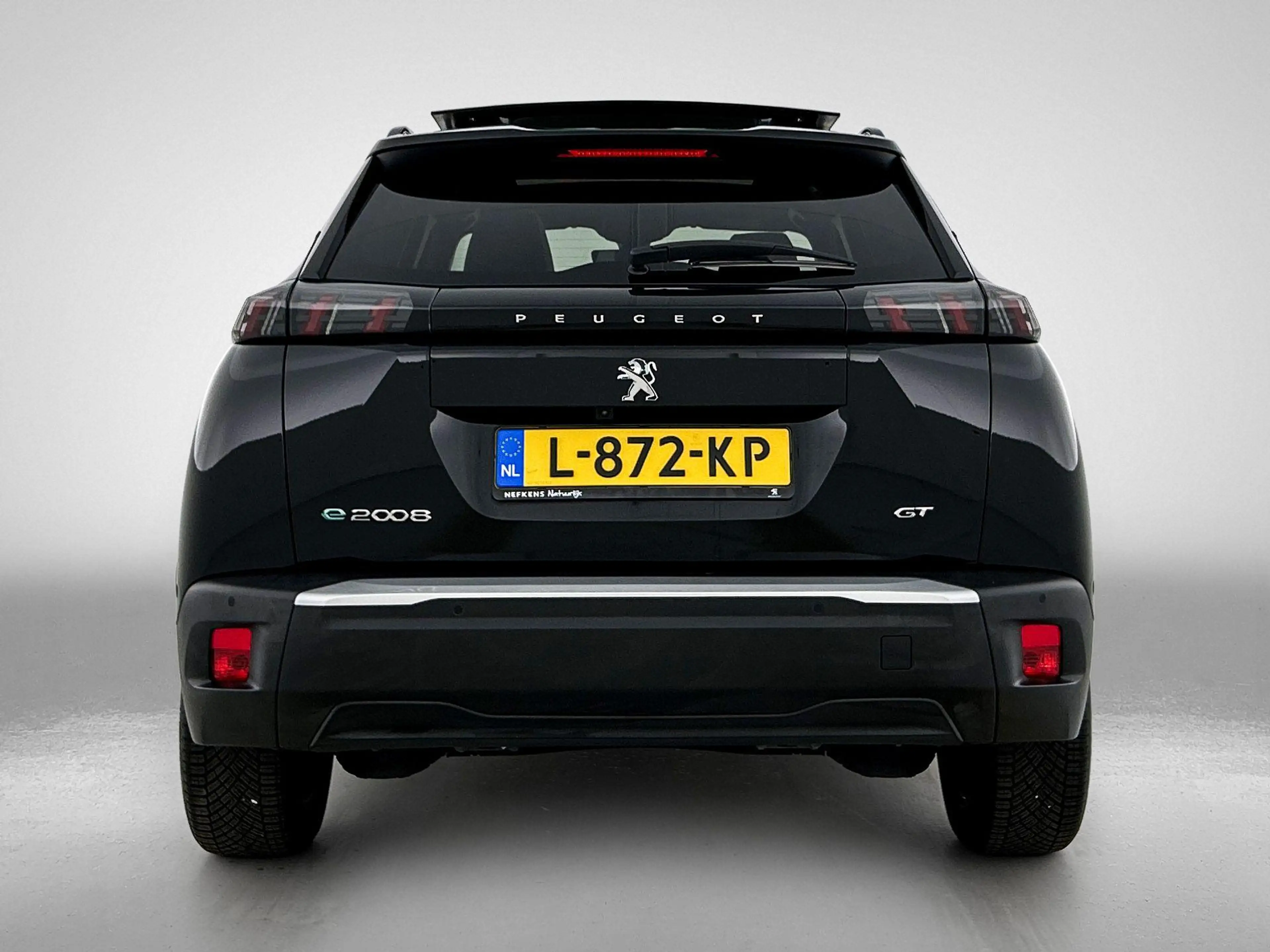 Peugeot e-2008 SUV EV GT Pack 50 kWh 136pk | Accu 92% | Navigatie — photo 6
