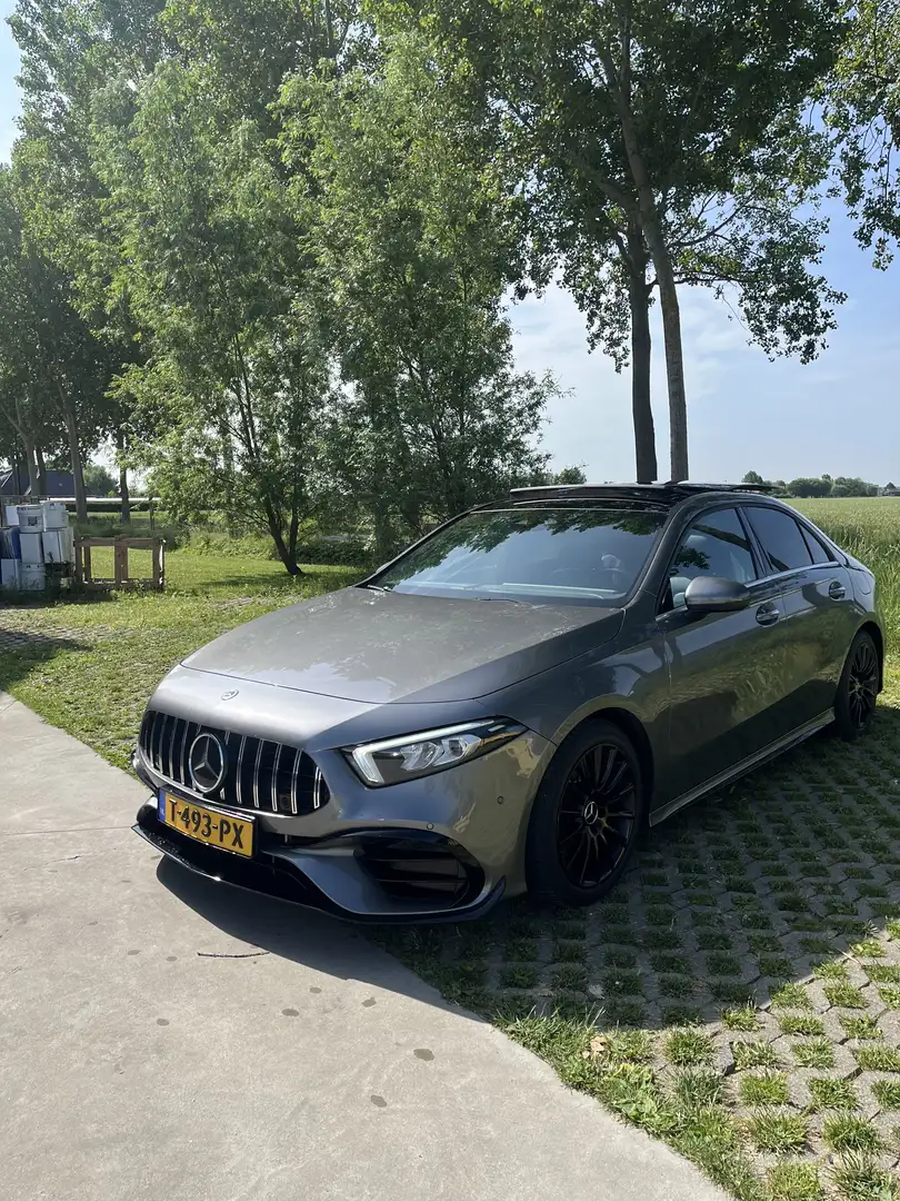 Mercedes-Benz A 200 Premium Plus Grijs - 1