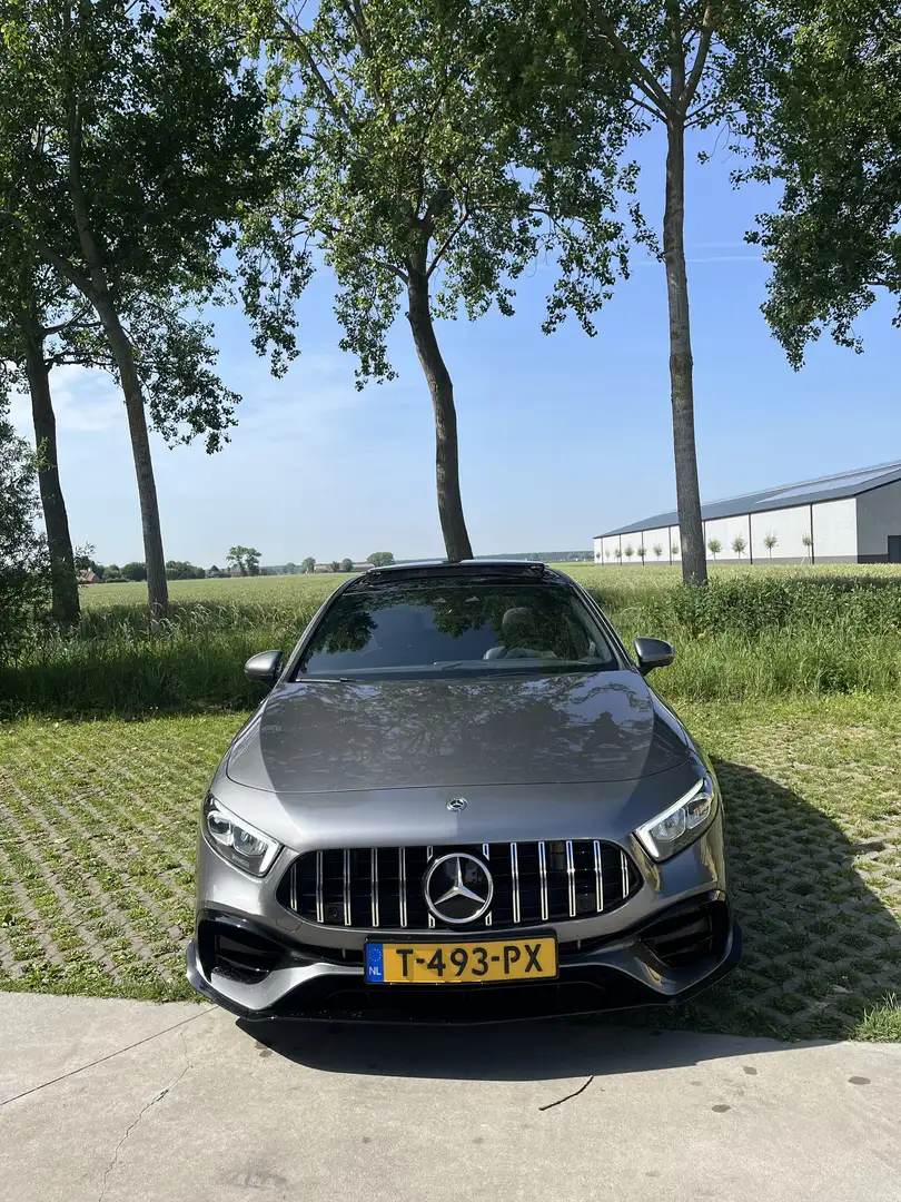 Mercedes-Benz A 200 Premium Plus Grijs - 2