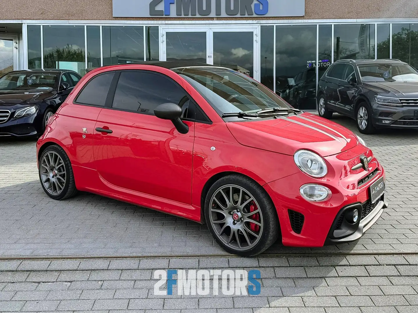 Abarth 595C 1.4 t-jet Competizione 180cv auto my19 Rosso - 1