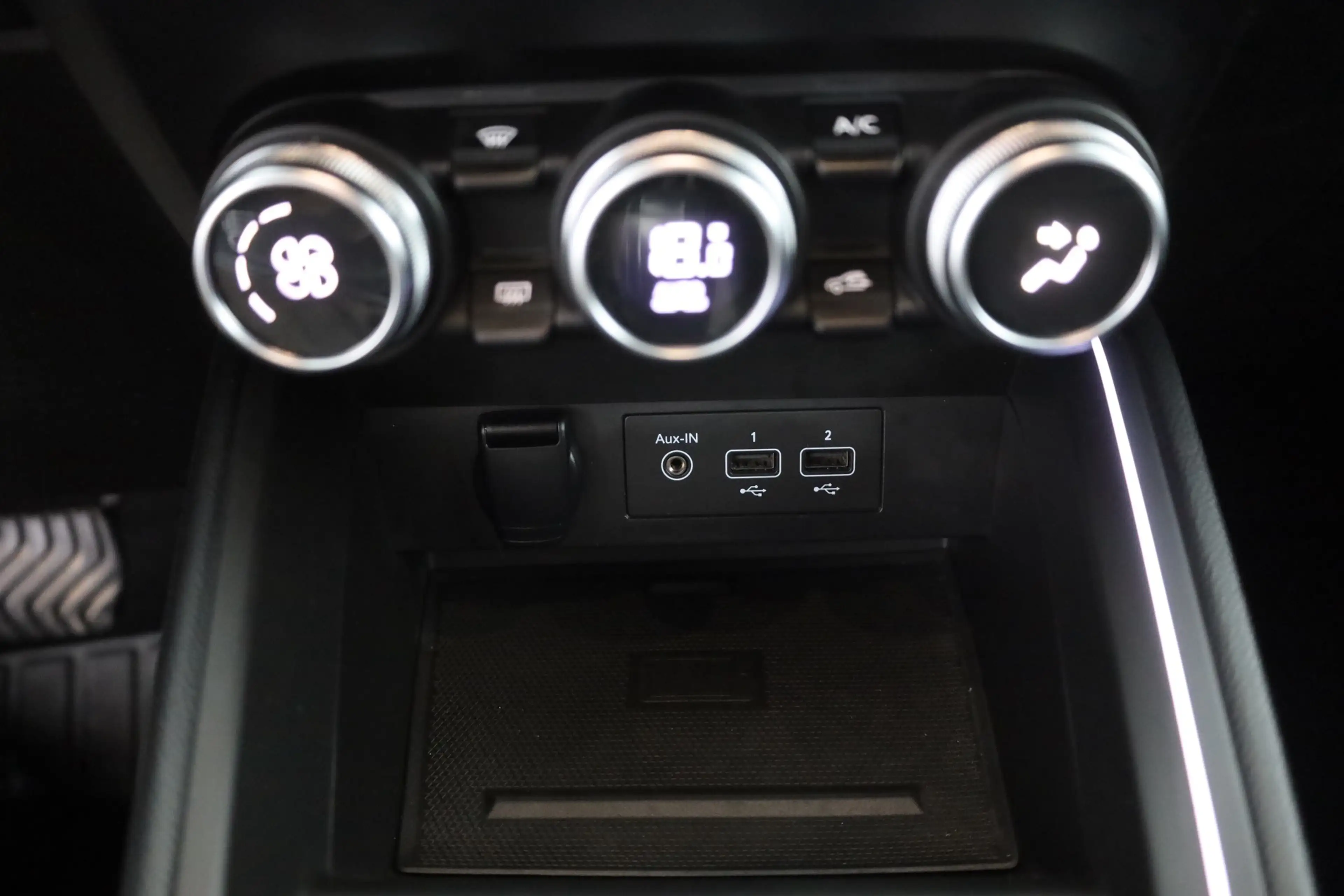 Renault Clio 1.3 TCe EDC Edition One LED Navi Leder AHK — photo 15