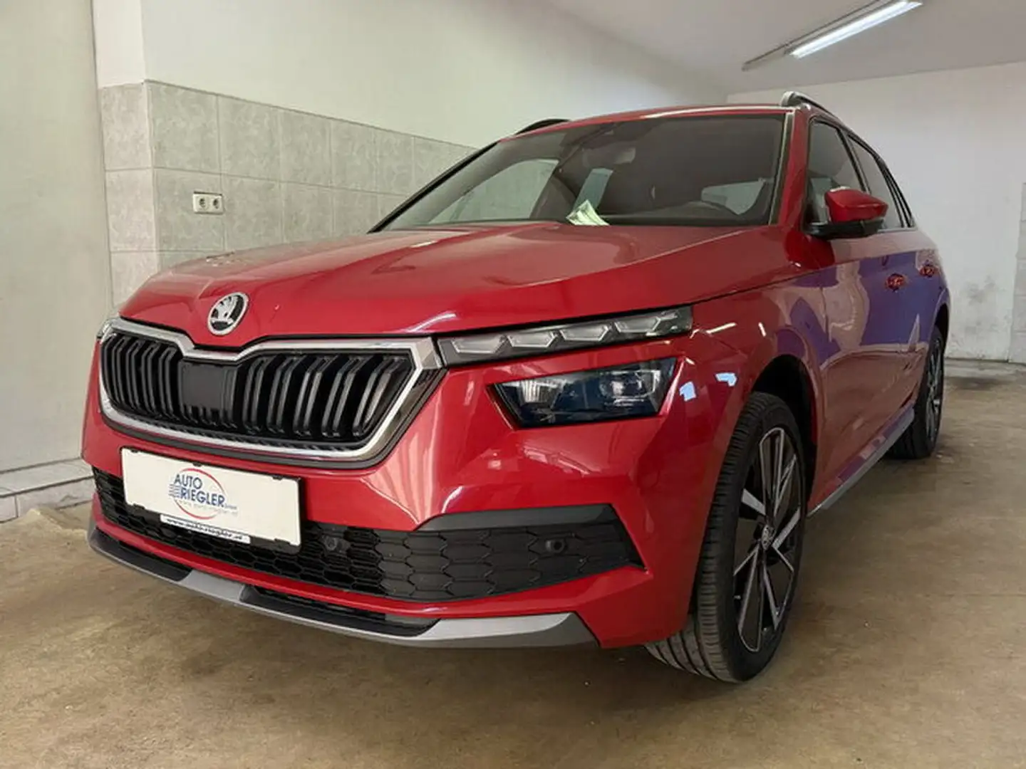 Skoda Kamiq Style *LED-Navi-Rückfahrk.-AHK/schw.-Sitzh.* Rot - 1