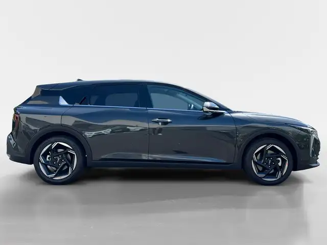 Kia K4 view 6