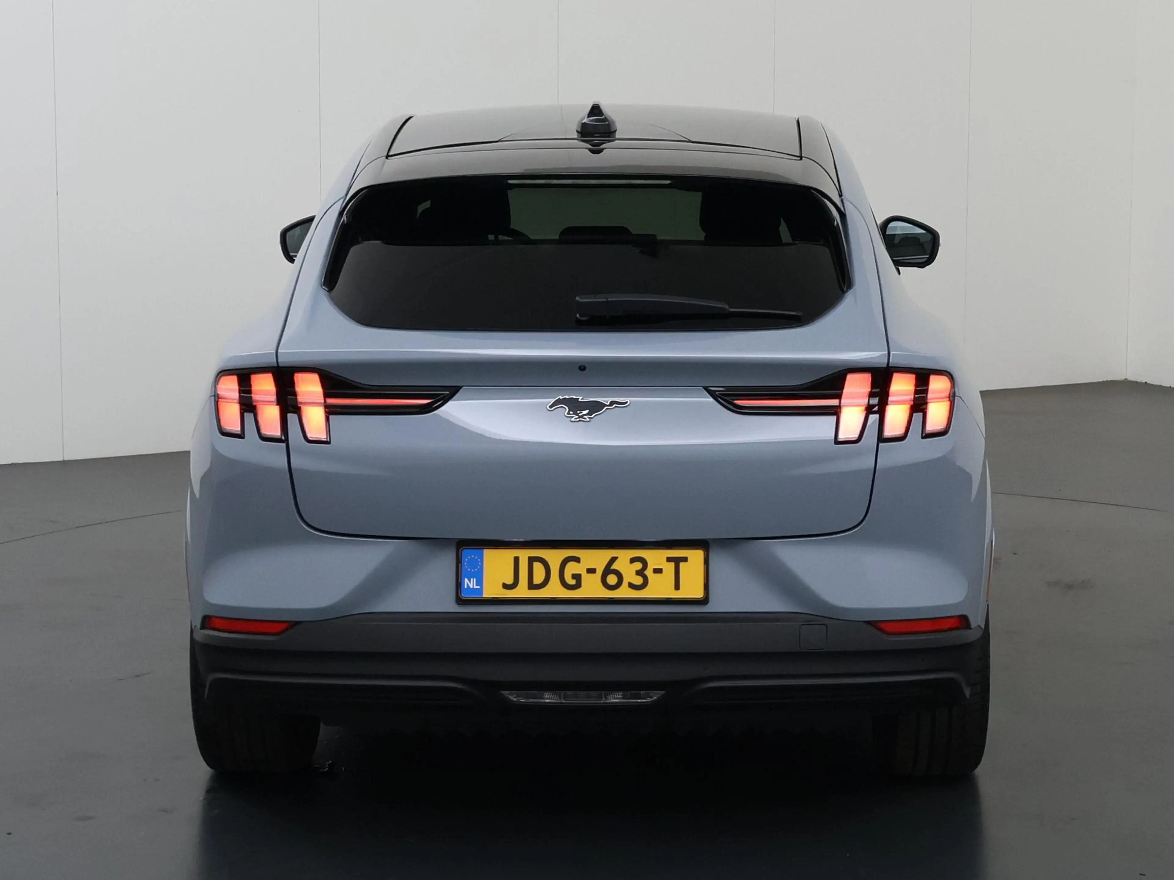 Ford Mustang Mach-E Extended Premium RWD 88 kWh | Technologie-Pakket P — photo 4