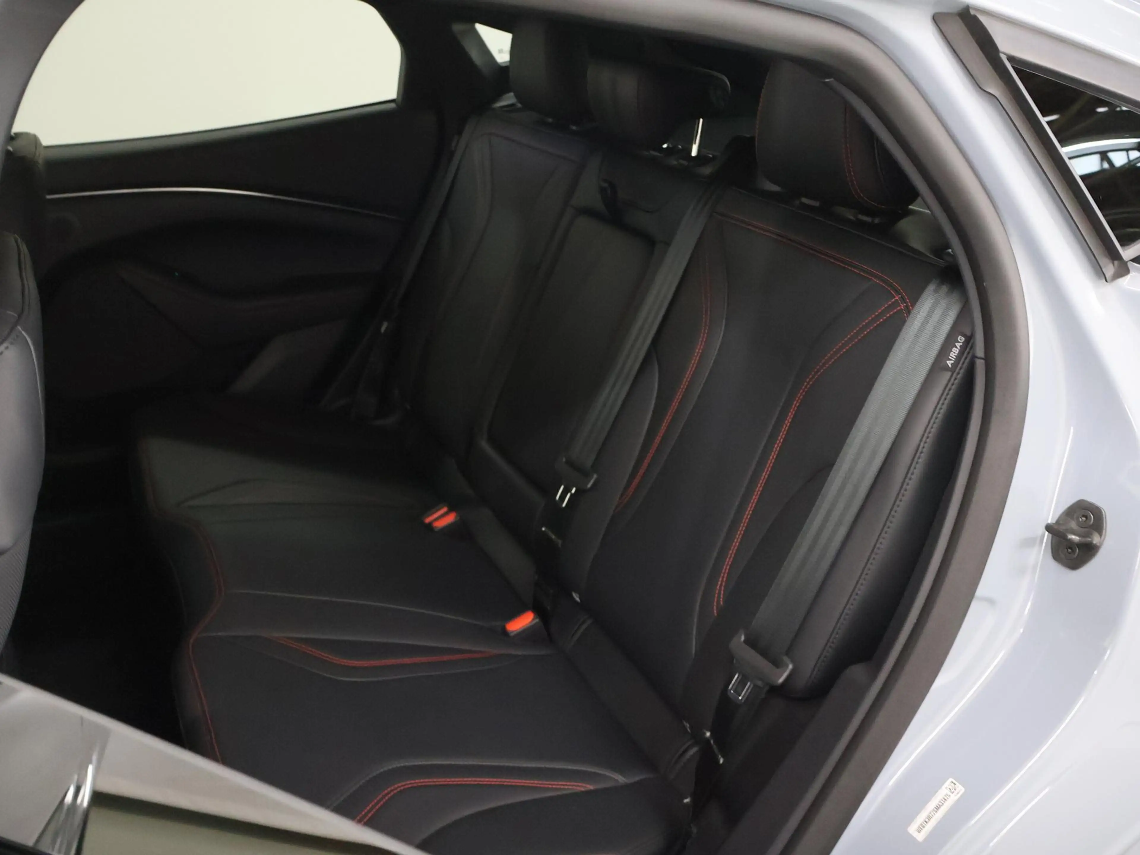 Ford Mustang Mach-E Extended Premium RWD 88 kWh | Technologie-Pakket P — photo 11