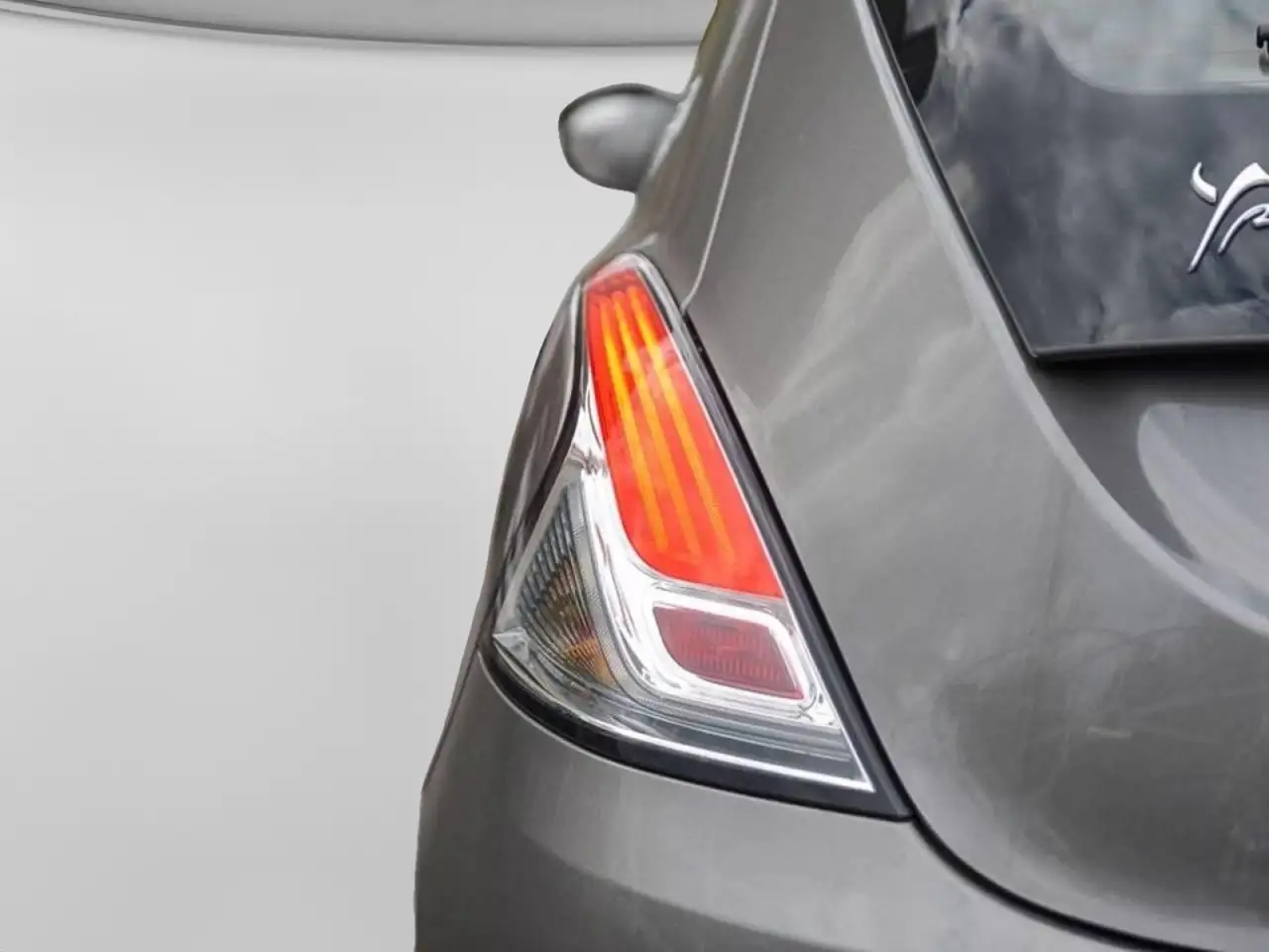 Lancia Ypsilon 2023 — фото 7