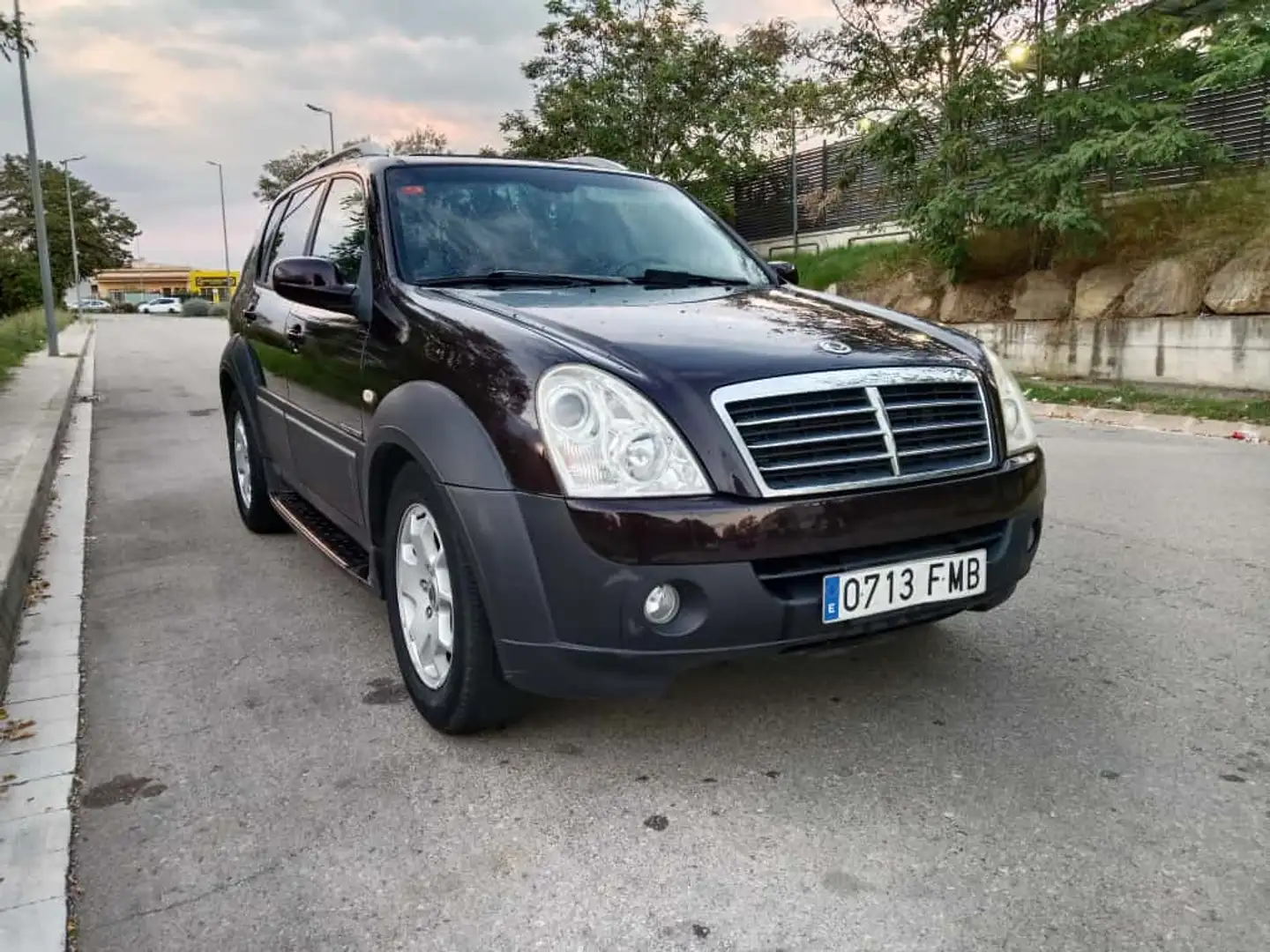 SsangYong Rexton 270Xdi Limited Mauve - 1