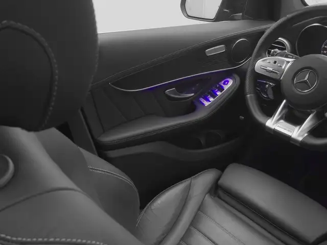 Mercedes-Benz GLC Class view 22