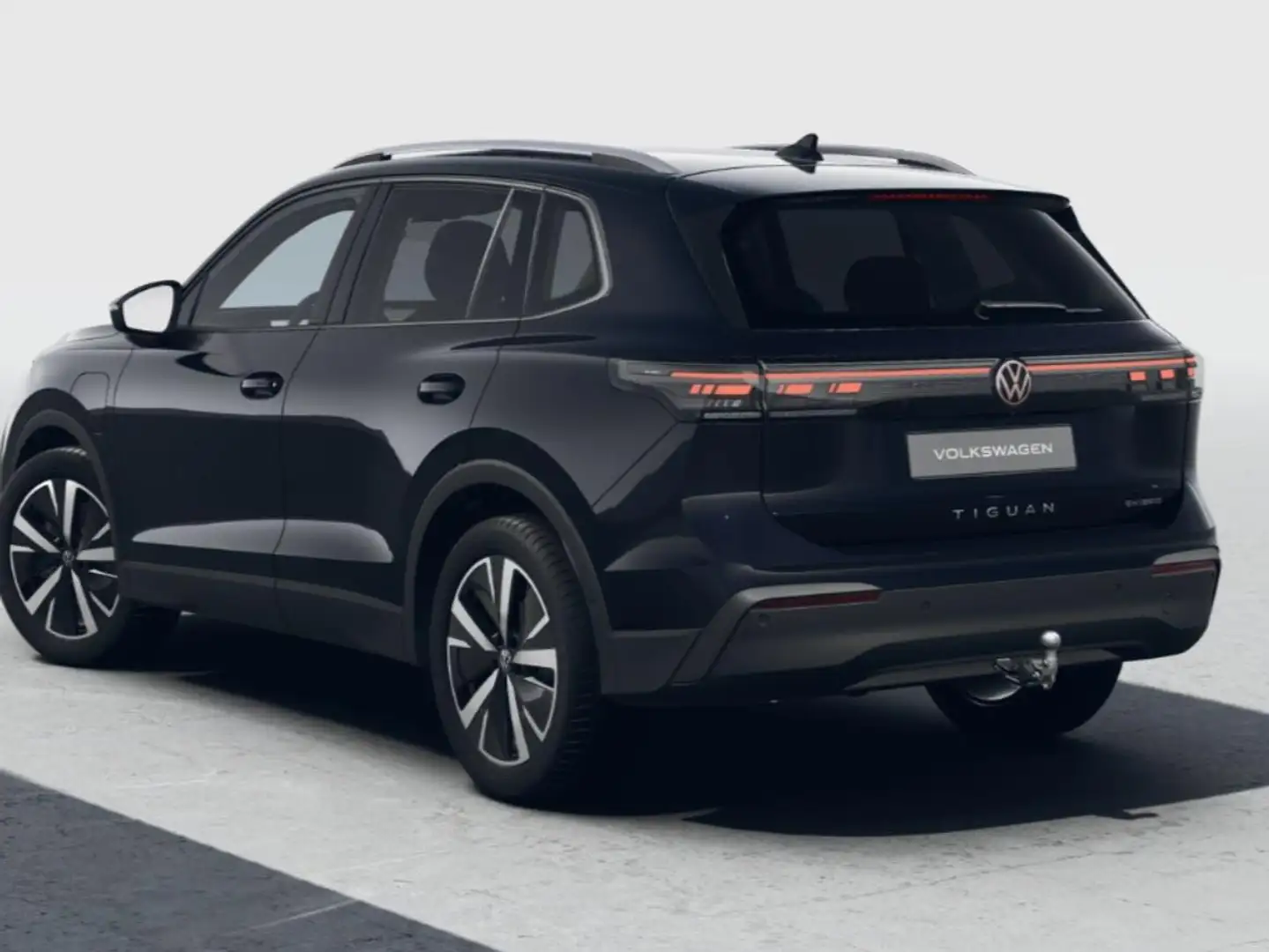 Volkswagen Tiguan Life Edition 1.5 eHybrid 150 kW / 204 PK SUV 6 ver Zwart - 2