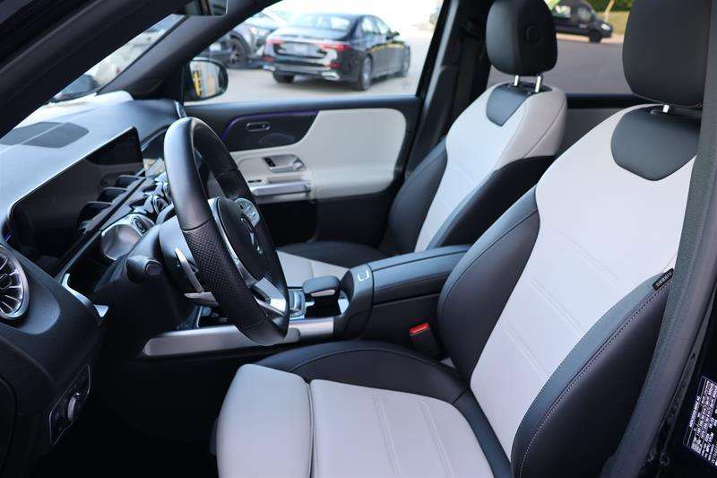 2022 Mercedes-Benz GLB 4MATIC SUV — снимка 1