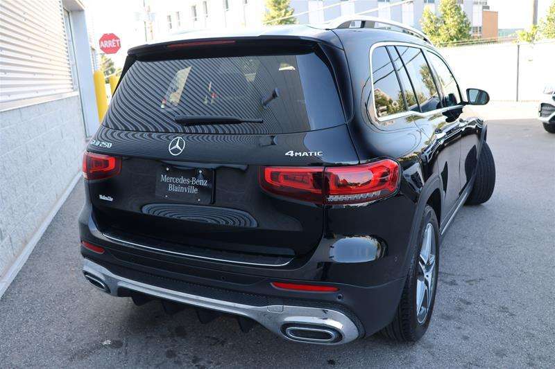 2022 Mercedes-Benz GLB 4MATIC SUV — снимка 1