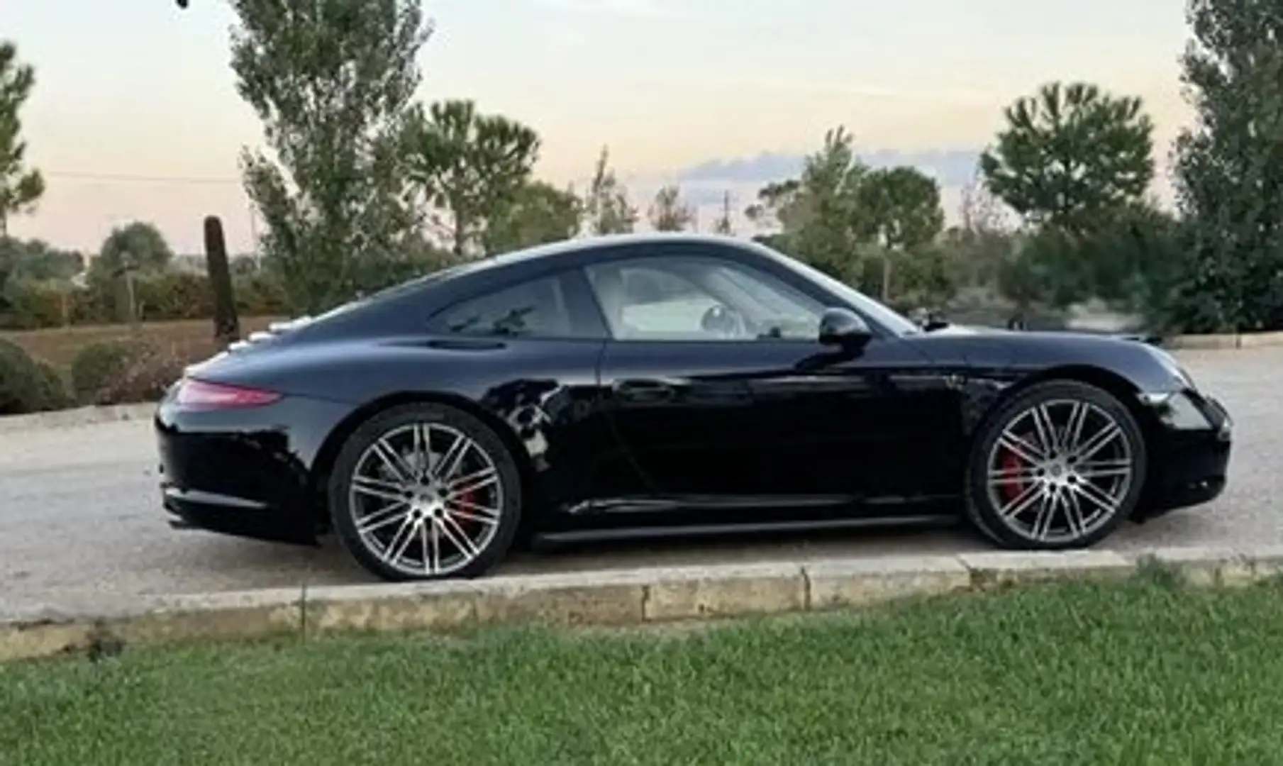 Porsche 911 911 VI Carrera 991 Coupe Coupe 3.8 Carrera 4S E6 Schwarz - 2