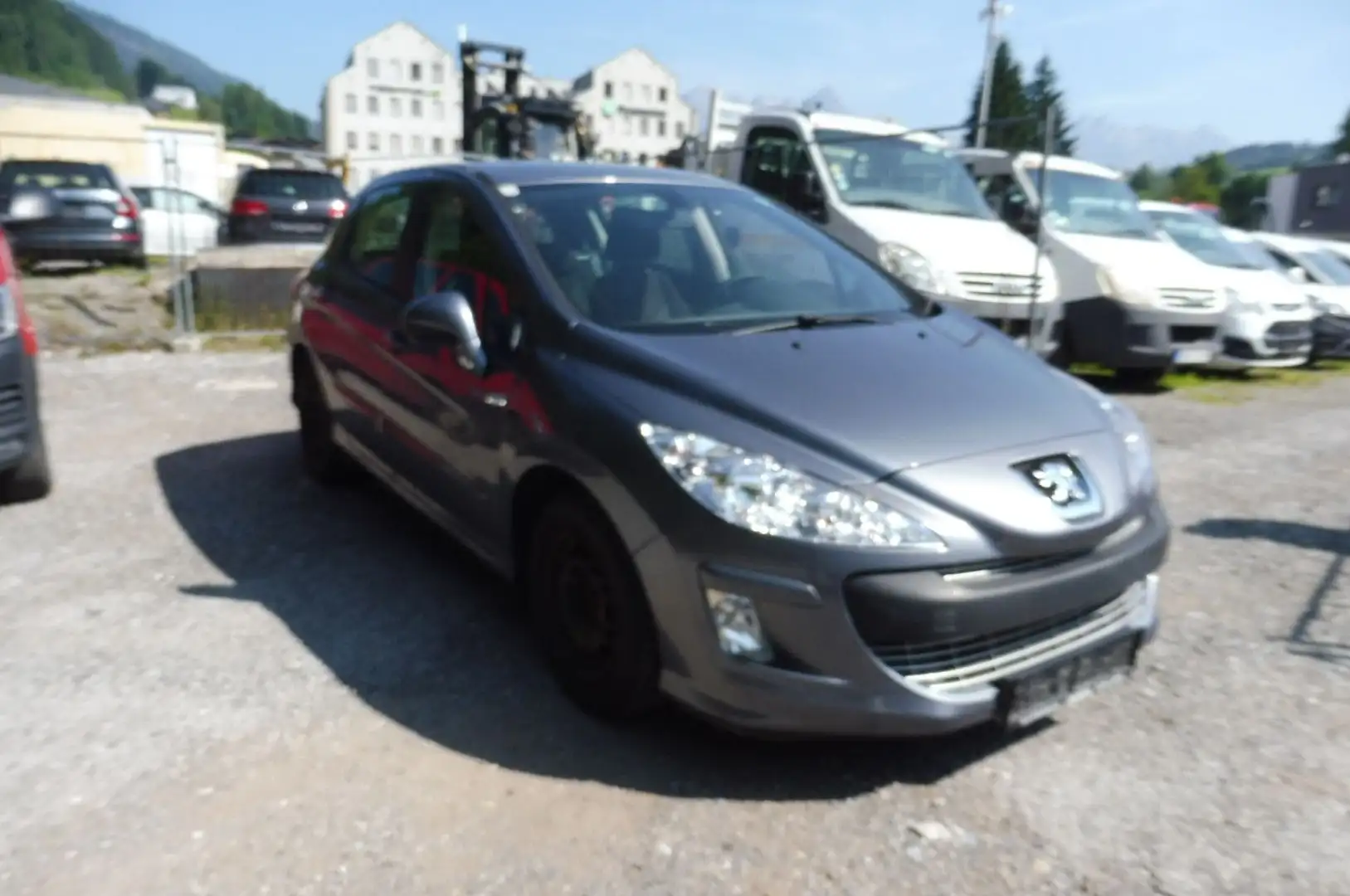 Peugeot 308 Tendance Grau - 1