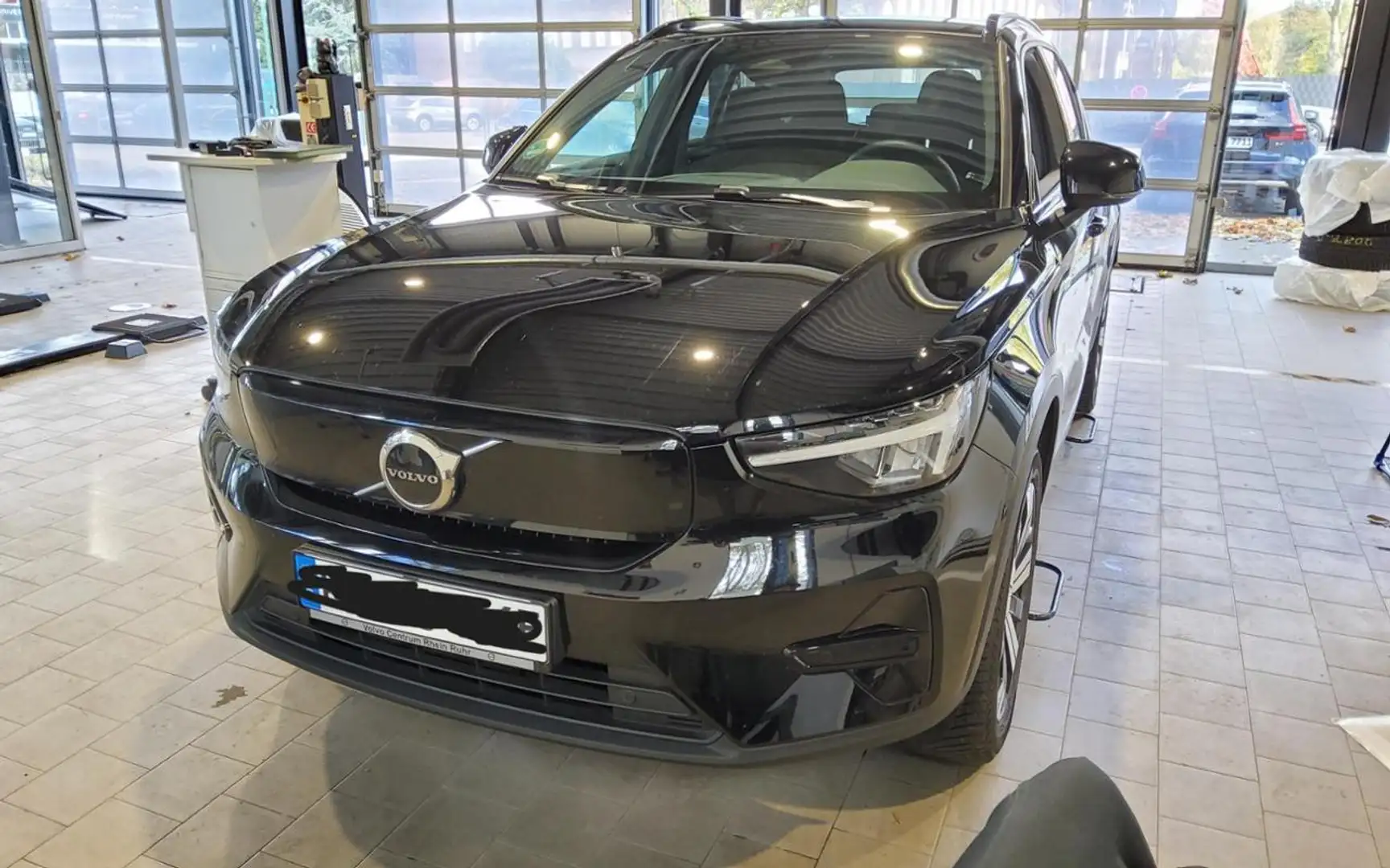 Volvo XC40 PURE ELECTRIC AWD Core Recharge+AHK Gris - 2