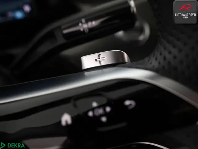Mercedes-Benz 300 view 13