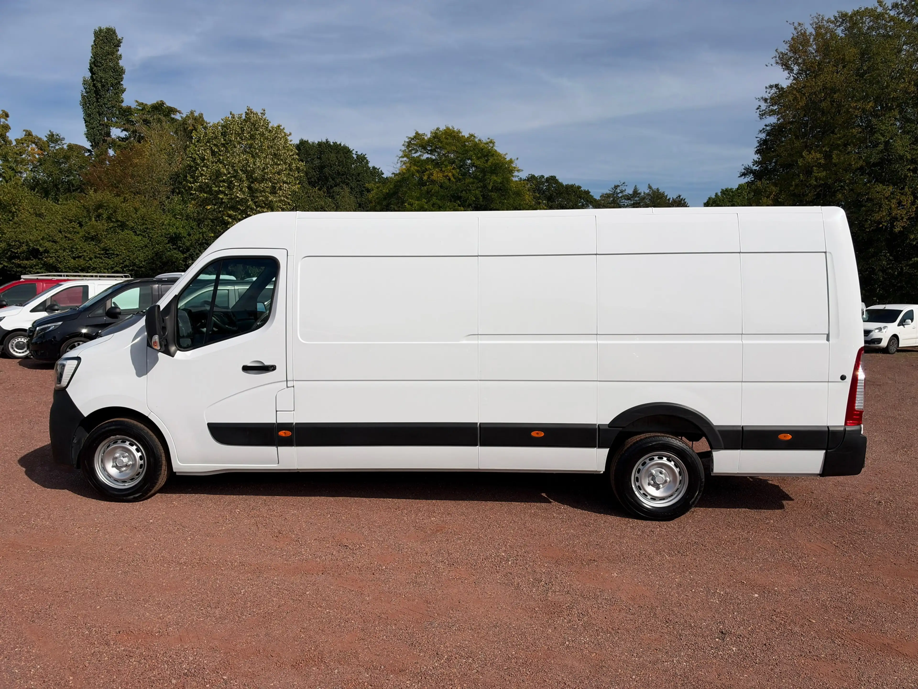 Renault Master T35 2.3 dCi 165PK L4H2 EL Energy Comfort — photo 2