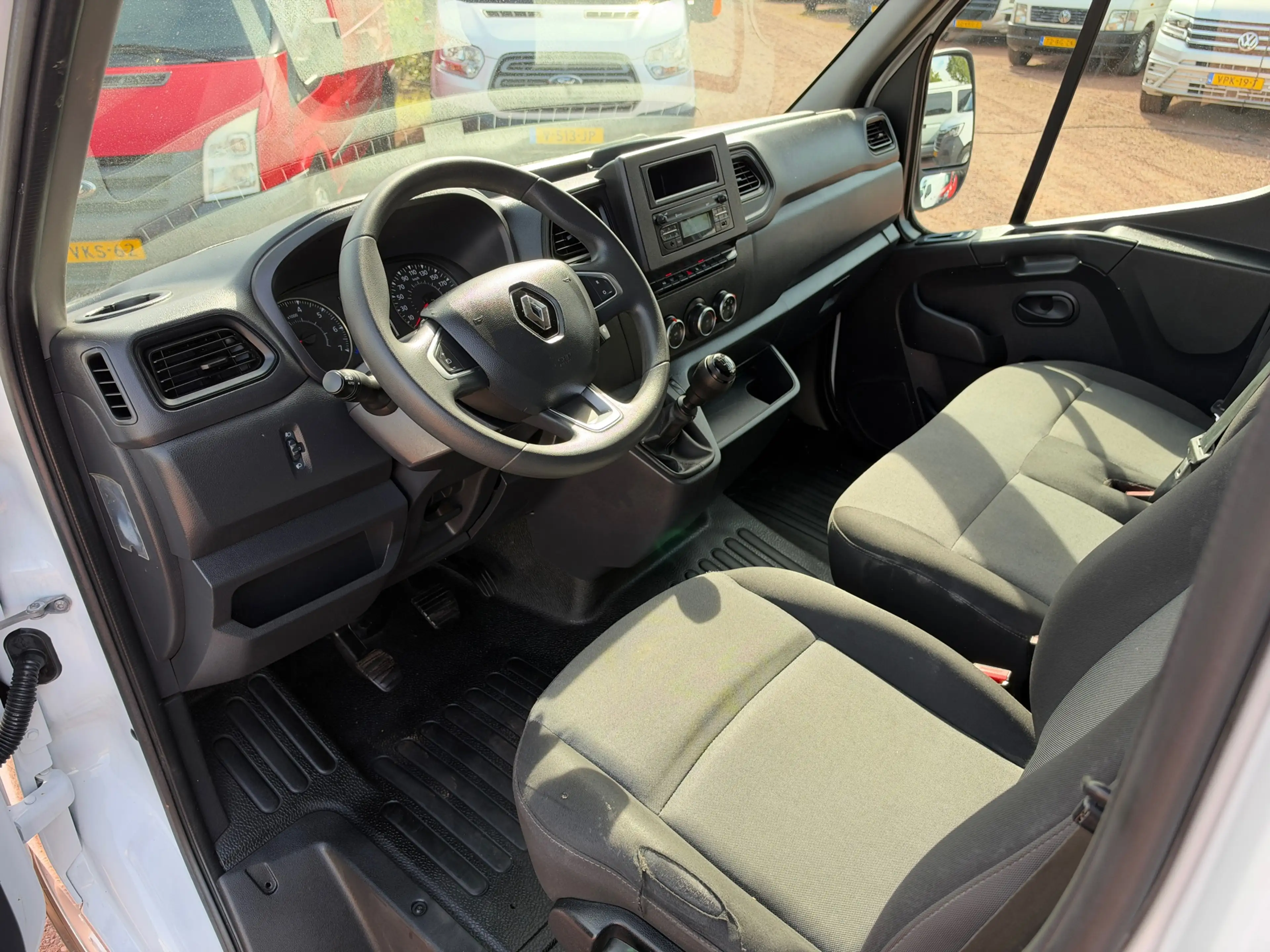 Renault Master T35 2.3 dCi 165PK L4H2 EL Energy Comfort — photo 6