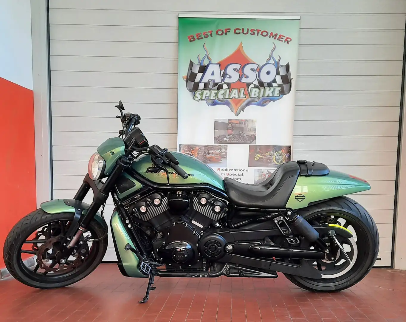 Harley-Davidson V-Rod VRSCDX Verde - 1