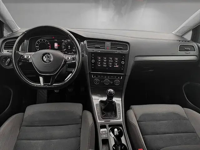 Volkswagen Golf view 9