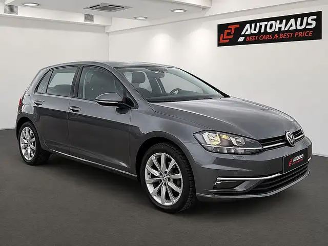 Volkswagen Golf view 4