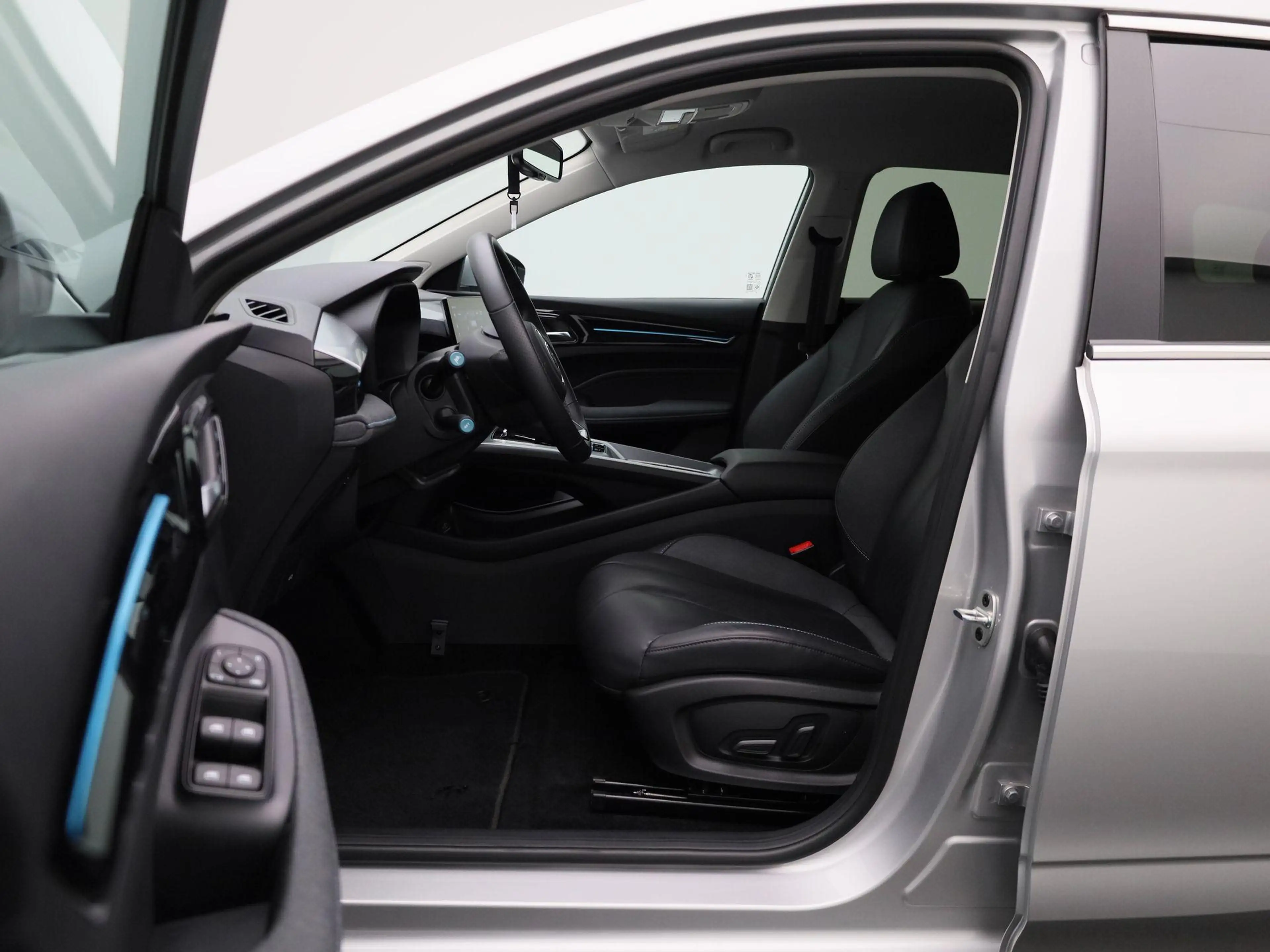 MG MG5 Long Range Luxury 61 kWh — photo 9