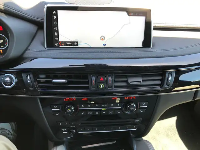 BMW X6 view 5