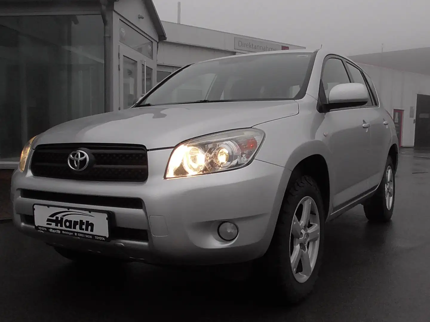 Toyota RAV 4 Executive Grau - 1
