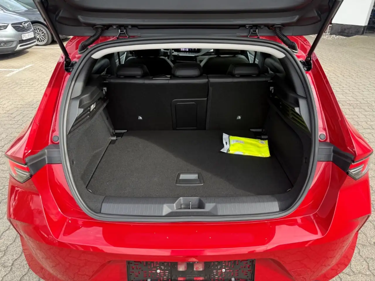 Opel Astra L Elegance SHZ+LHZ+Kamera, миниатюра 21