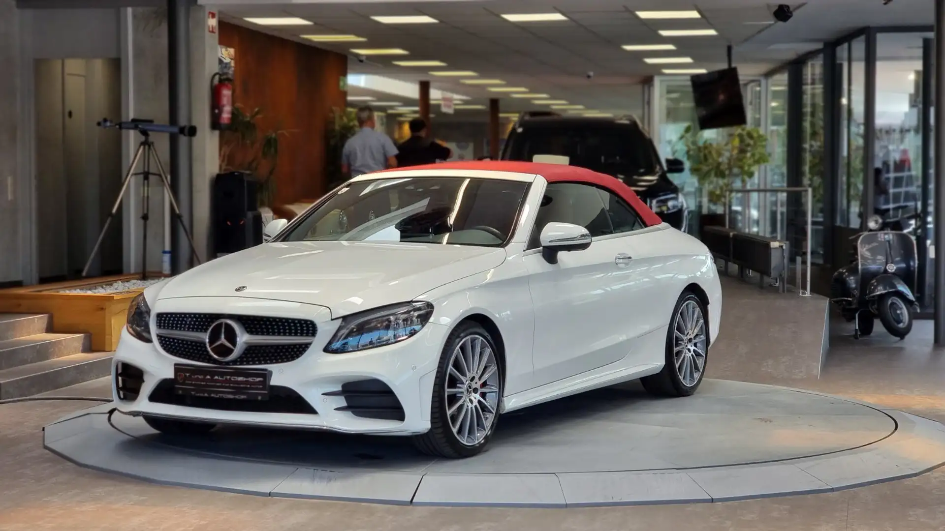 Mercedes-Benz C 220 d Cabrio AMG-Paket Aut. *Rotem Akkustik-Verdeck* Weiß - 1