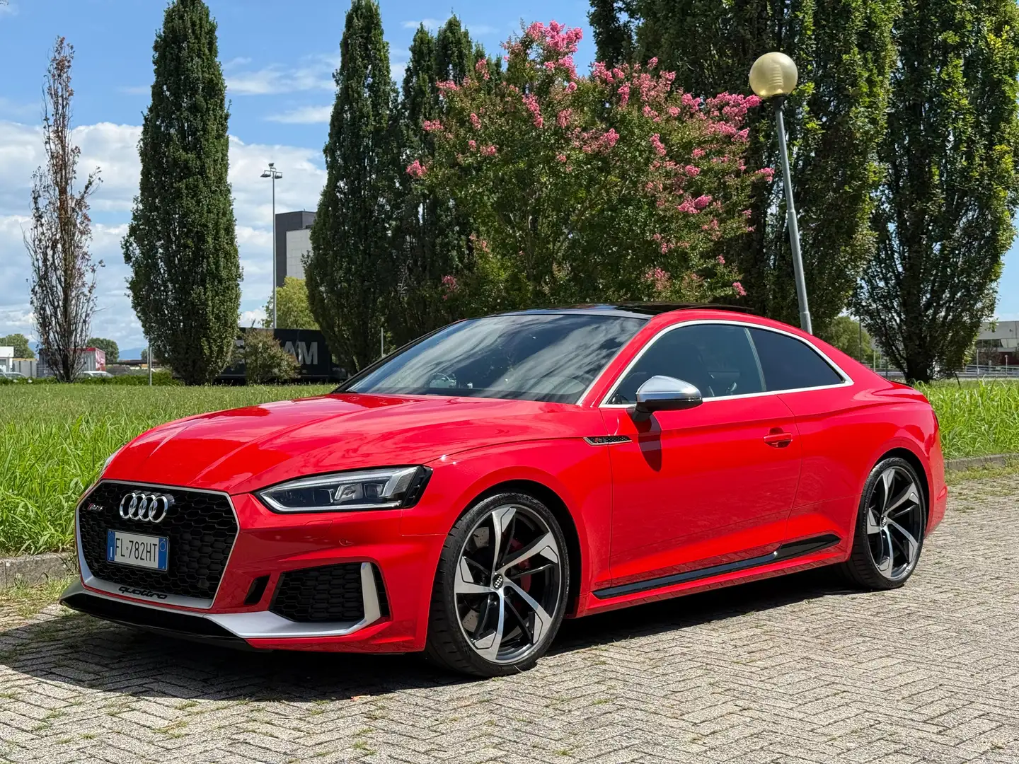 Audi RS5 Coupe 2.9 V6 crvena - 1
