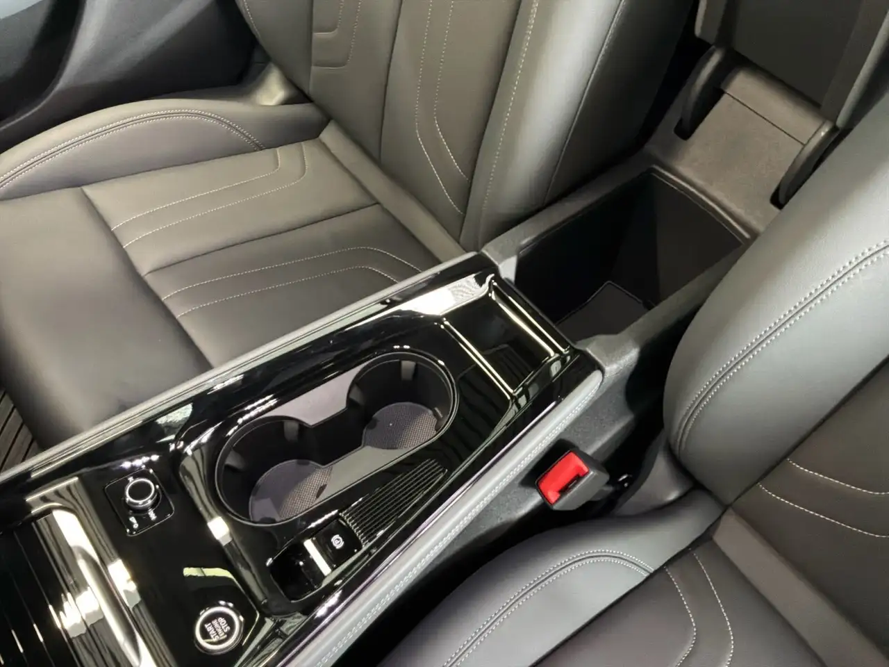 Audi Q3 снимка Audi Q3