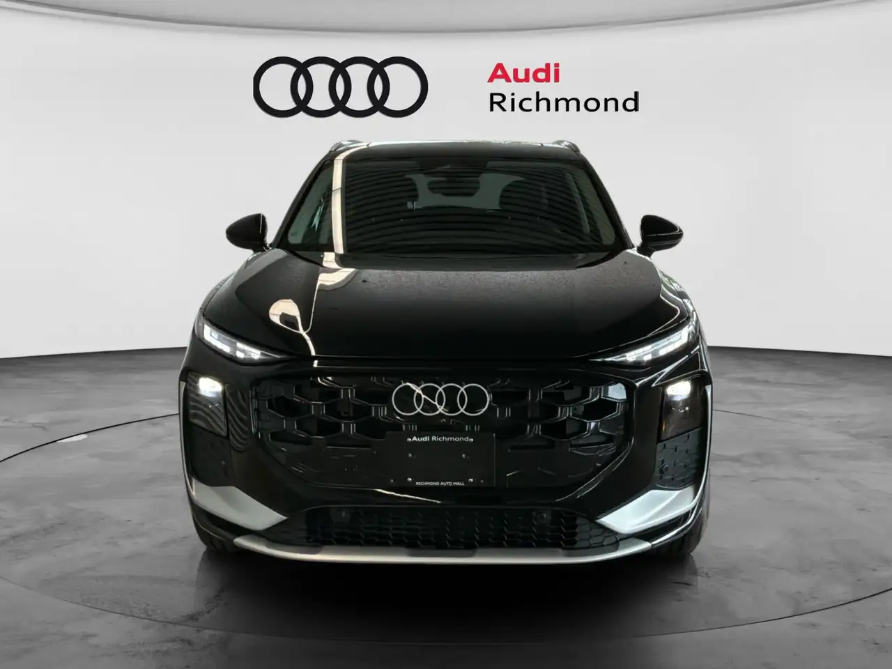 Audi Q3 снимка Audi Q3
