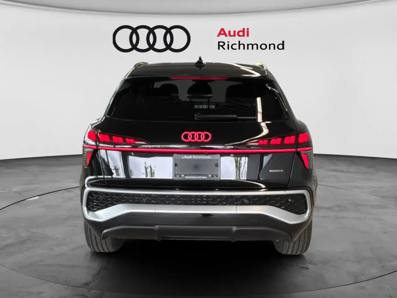 Audi Q3 снимка Audi Q3