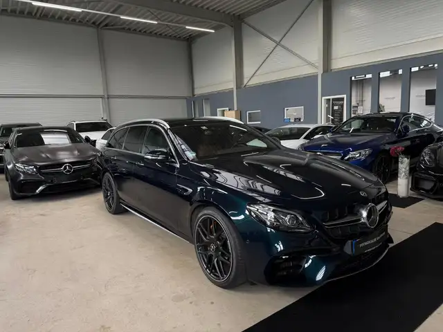 Mercedes-Benz E Class view 8