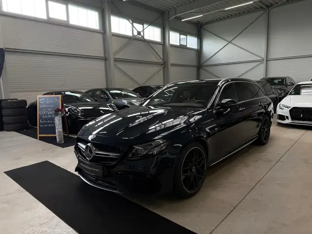 Mercedes-Benz E Class view 14
