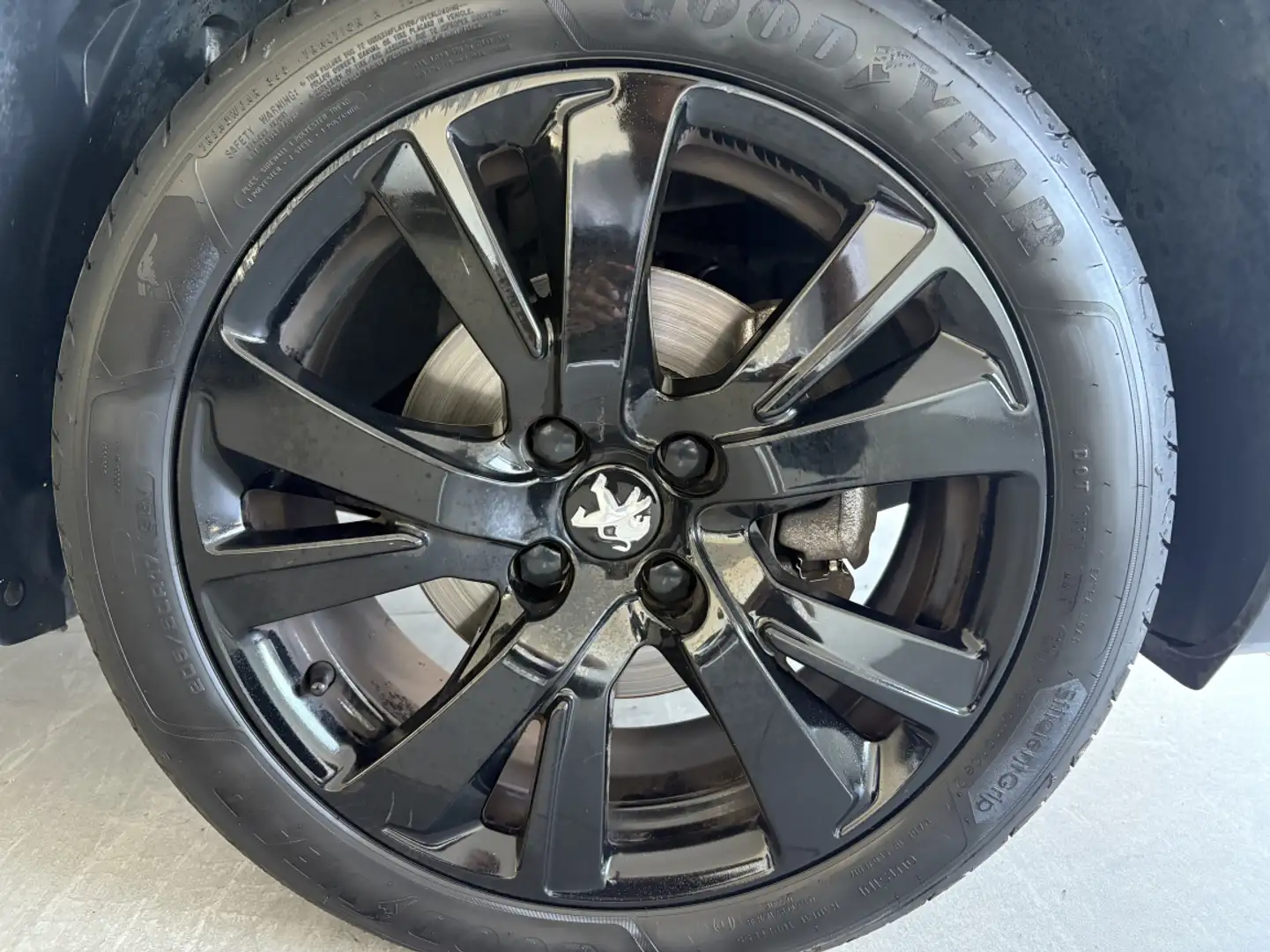Peugeot 2008 110ch EAT6 GT Line - 2