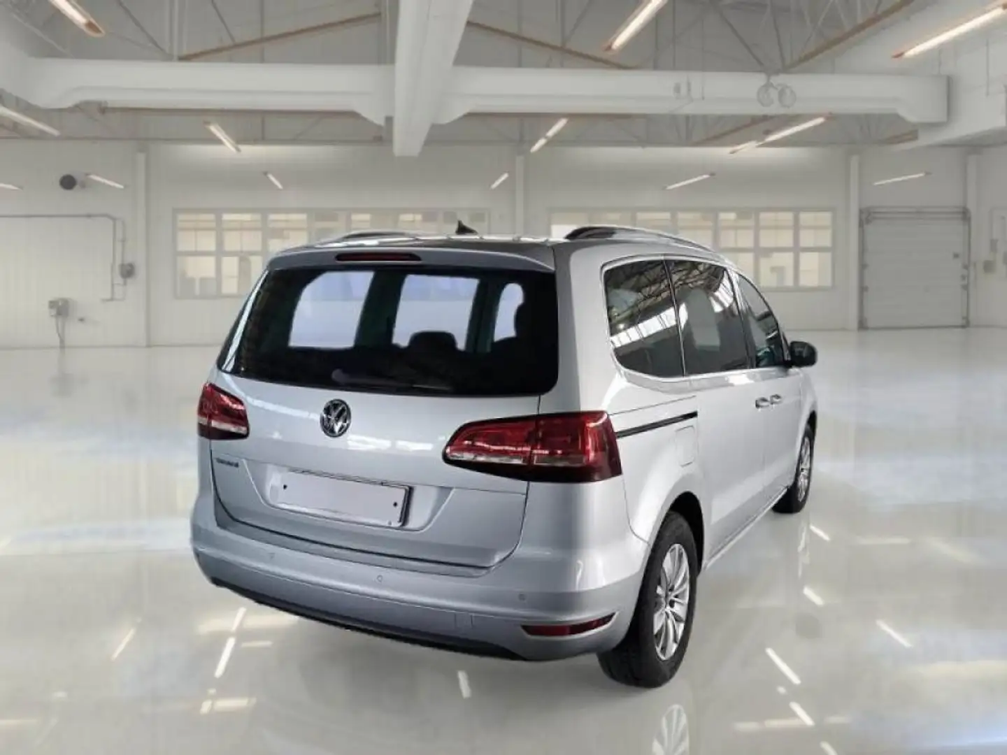 Volkswagen Sharan 2.0 TDI 150 CV SCR Business BlueMotion Technology Argento - 2
