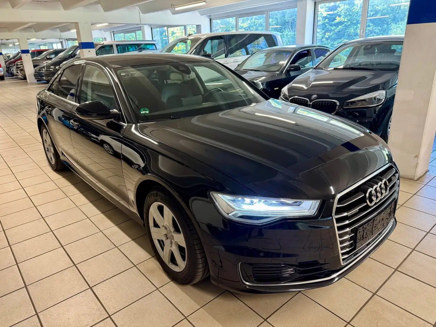 Audi A6 3.0 TDI quattro DSG, Leder, Navi, LED, AHK Noir - 1