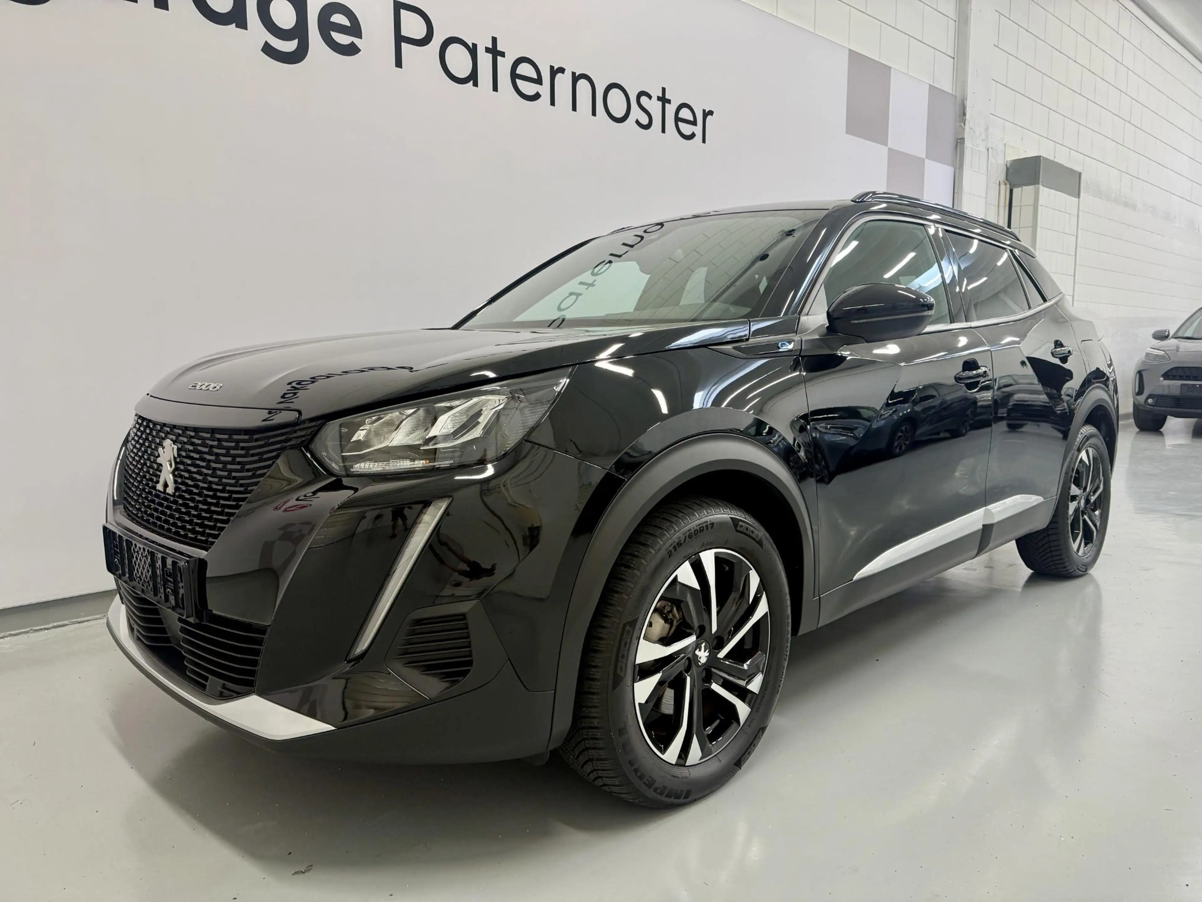Peugeot e-2008 EV Allure 50 kWh Carplay / PDC / Camera / Bovag ga — photo 5