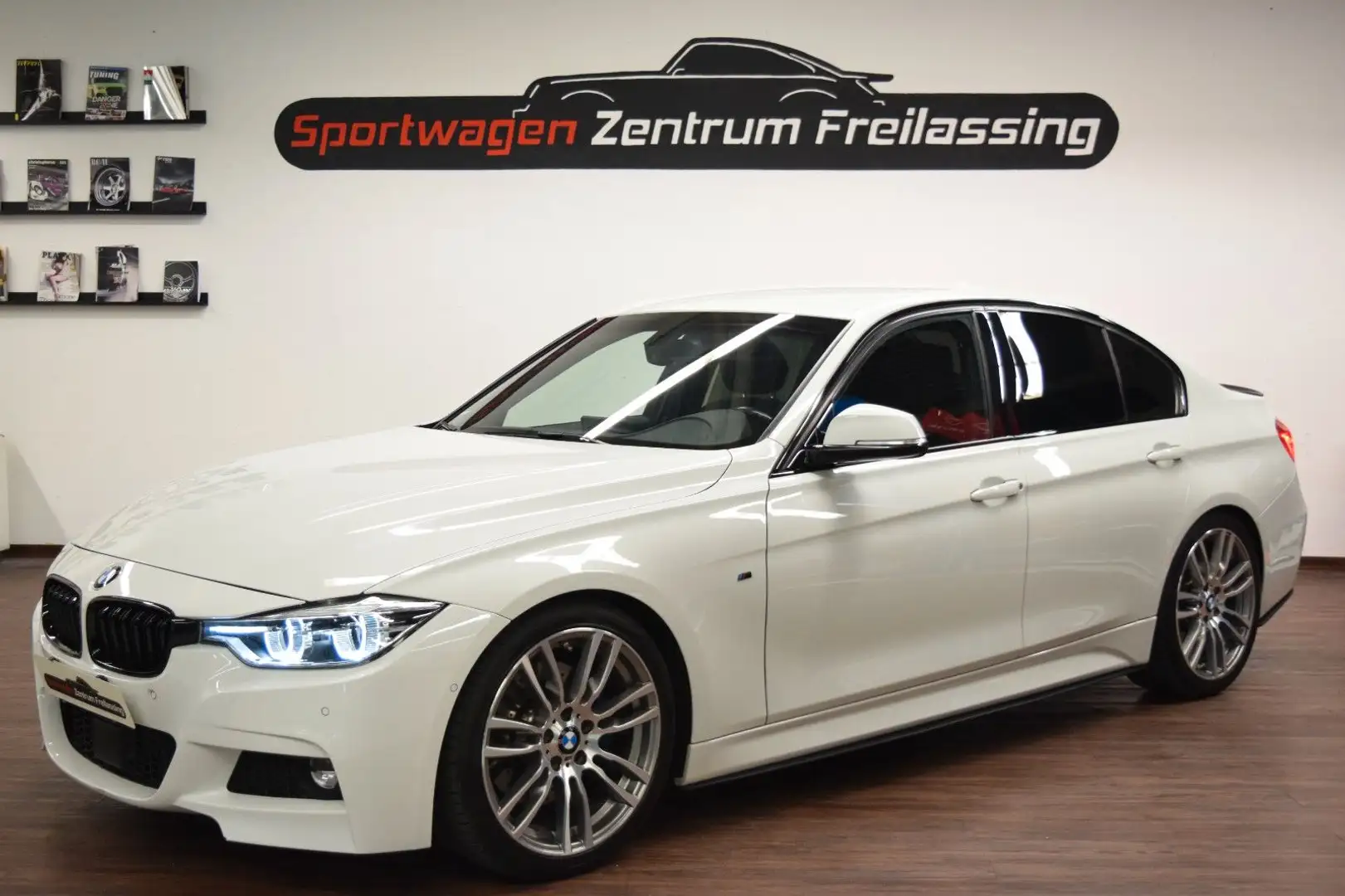 BMW 320 d M Performance (Prof. Nav., LED, AHK) Blanc - 1