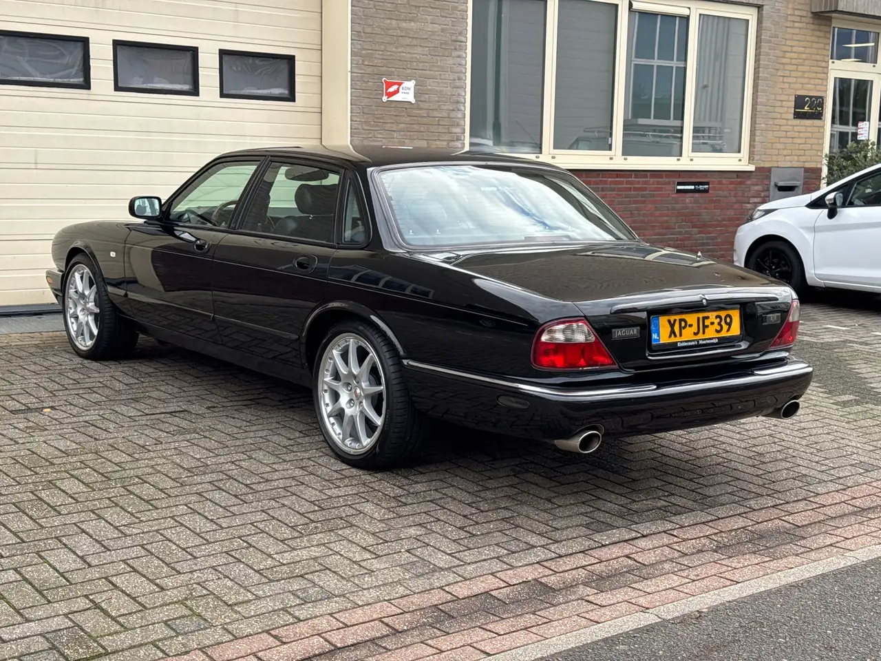 Jaguar XJR 4.0 V8 Supercharged | 19" Montreal | Youngtimer, foto 7