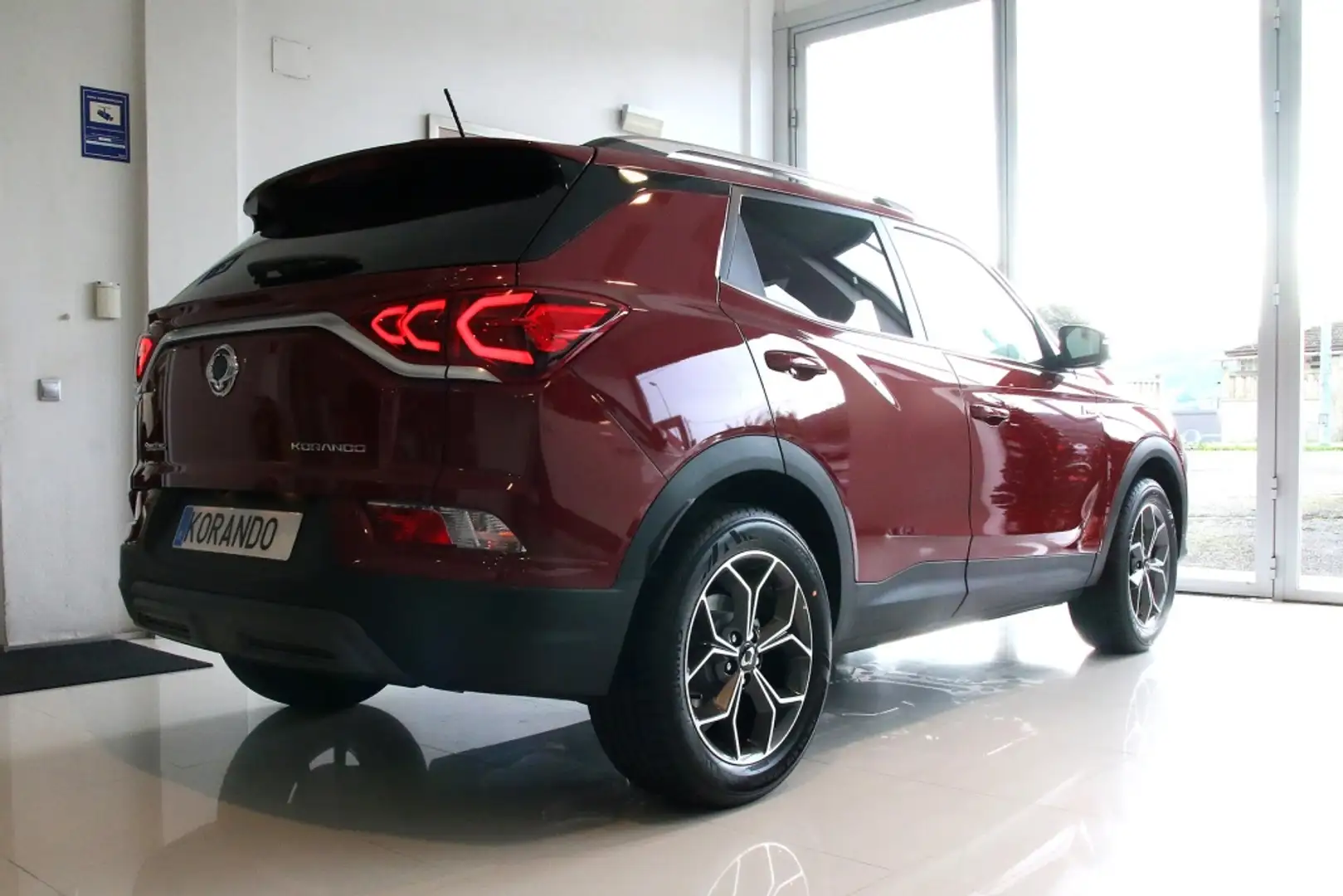 SsangYong Korando D16T Urban 4x2 Aut. Fialová - 2