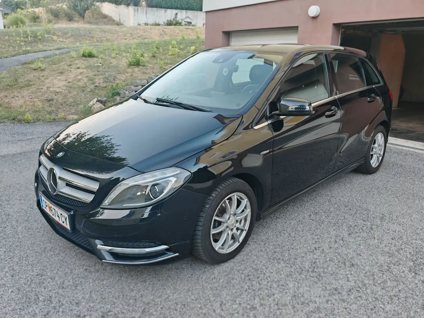 Mercedes-Benz B 200 CDI (BlueEFFICIENCY) 7G-DCT - 2